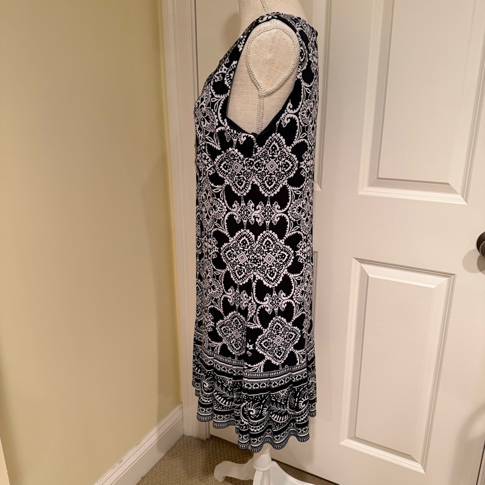 NEW WHITE HOUSE BLACK MARKET DRESS - Picture 5 of 16